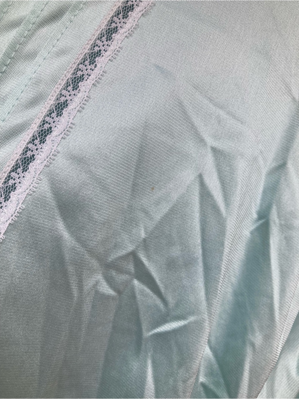 Vintage Vanity Robe - Picture 7 of 7
